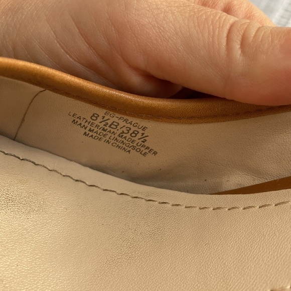 BCBGeneration leather stilettos. - Picture 5 of 13